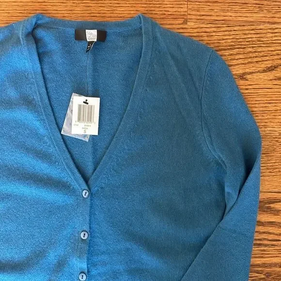 NWT Saks Fifth Avenue 100% Cashmere Cardigan Sweater Size Small Marine Blue